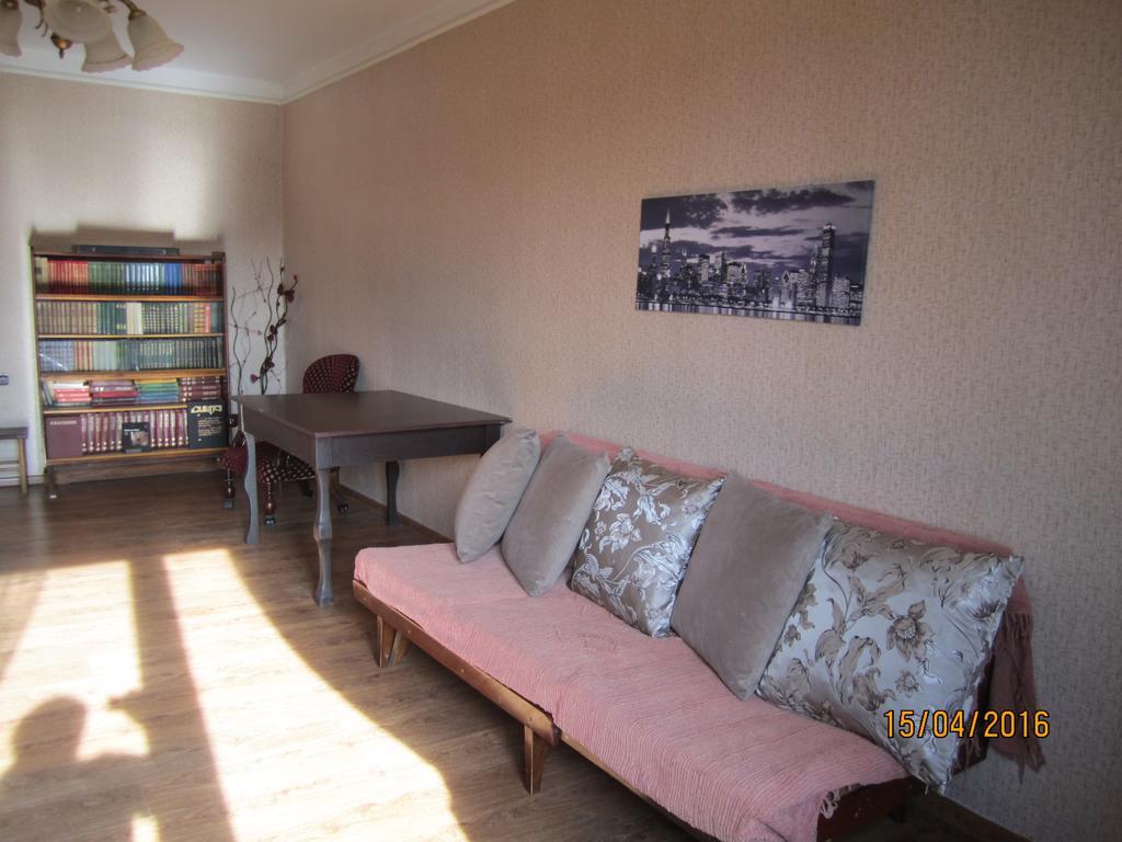 Appartement Дом Тины à Tbilissi Extérieur photo